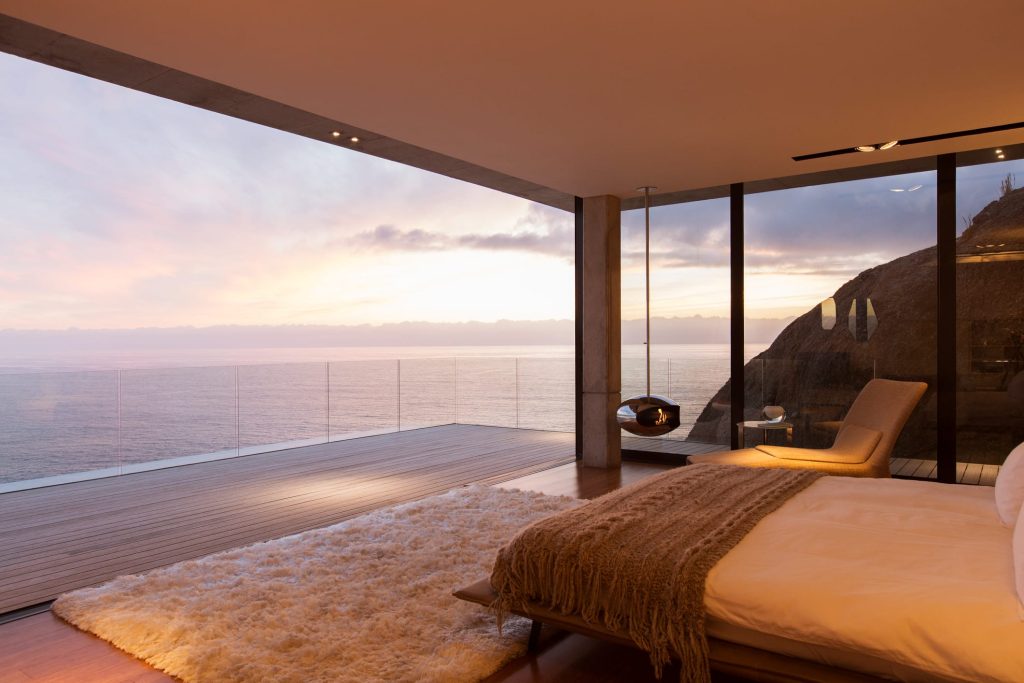 How to Sell a Luxury Home