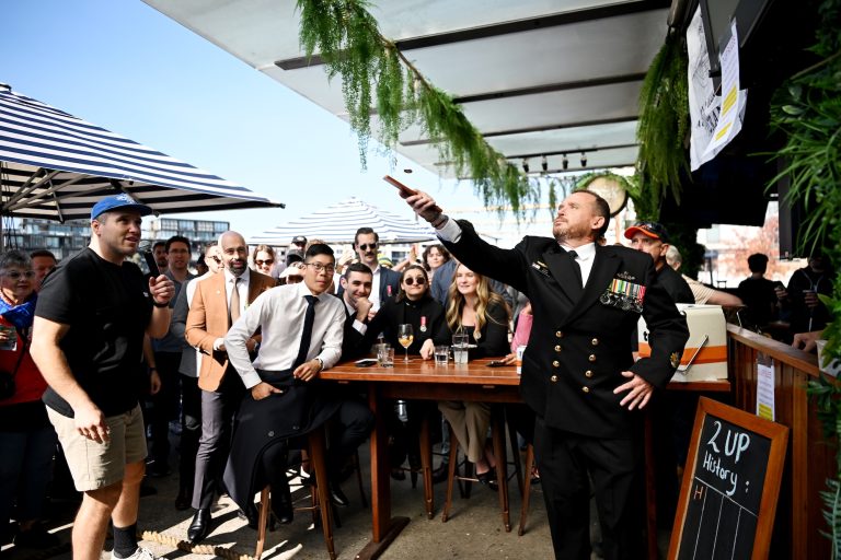 How RSLs are reinventing themselves with no pokies, alcohol-lite Gen Z